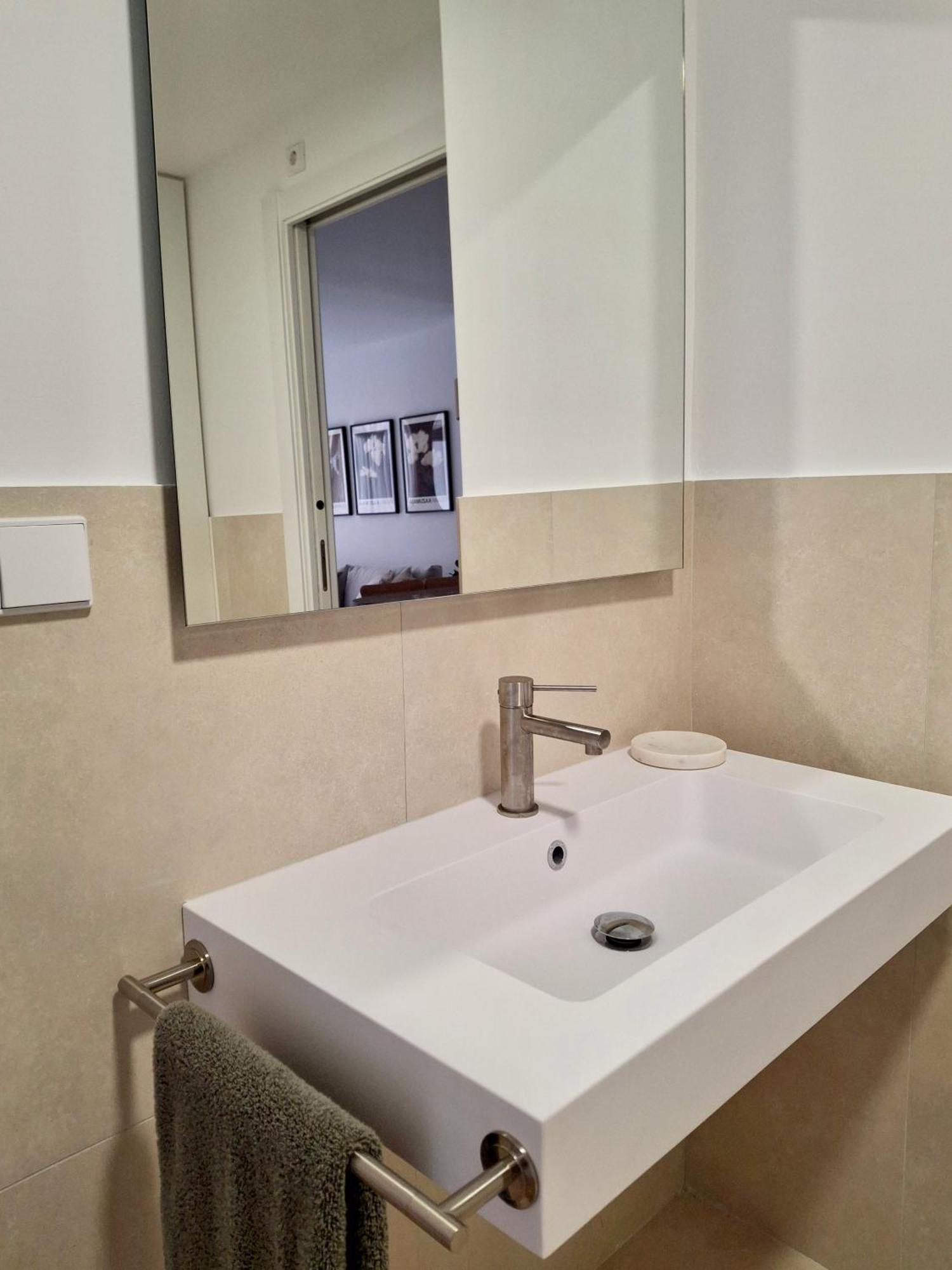 Bonito Apartamento De 2 Habitaciones Cerca De La Estacion Joaquin Sorolla Валенсія Екстер'єр фото